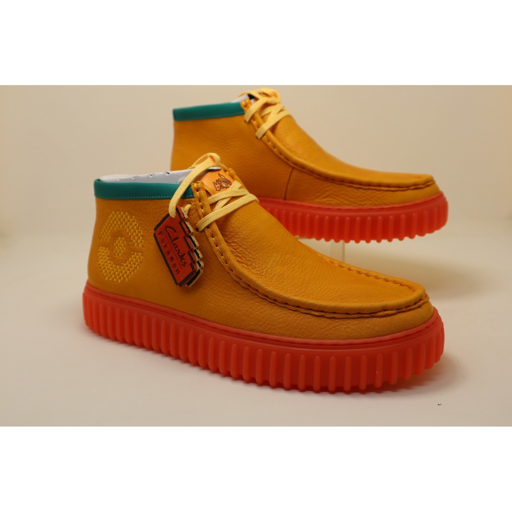 Clarks x Pokemon Torhill Explore Charizard Mens 11 Orange Leather 26182499 NWOB